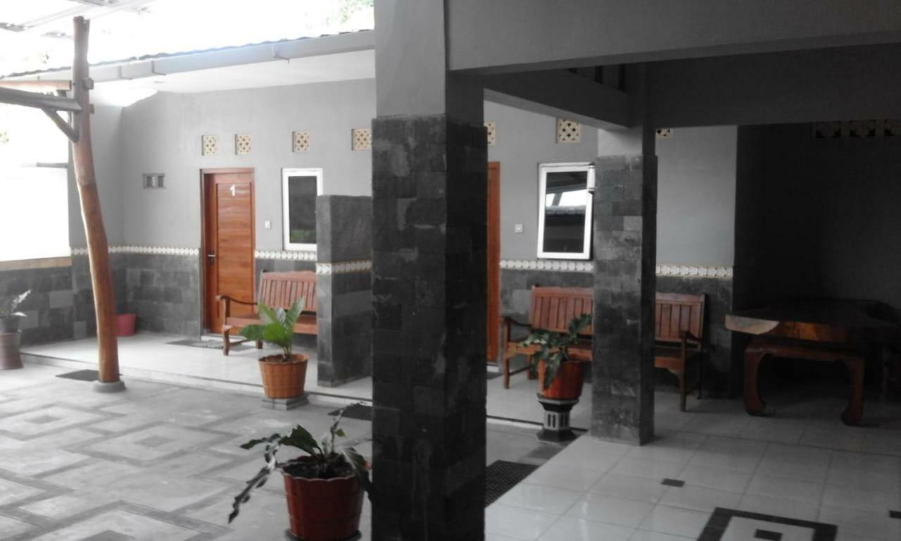 Tanjung Inn Wonosari Екстер'єр фото